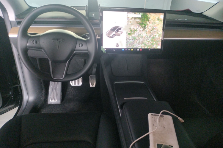 特斯拉 Model Y 2022款 后轮驱动版中控内饰7002