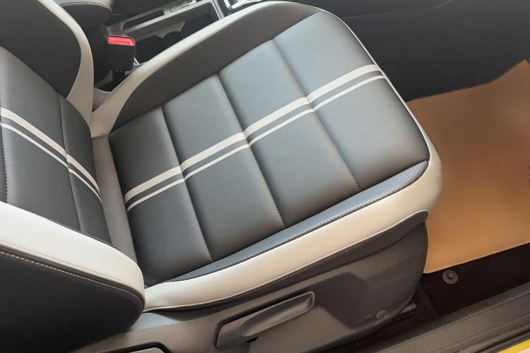 大众 T-ROC探歌 2023款 300TSI DSG两驱星光版中控内饰7004