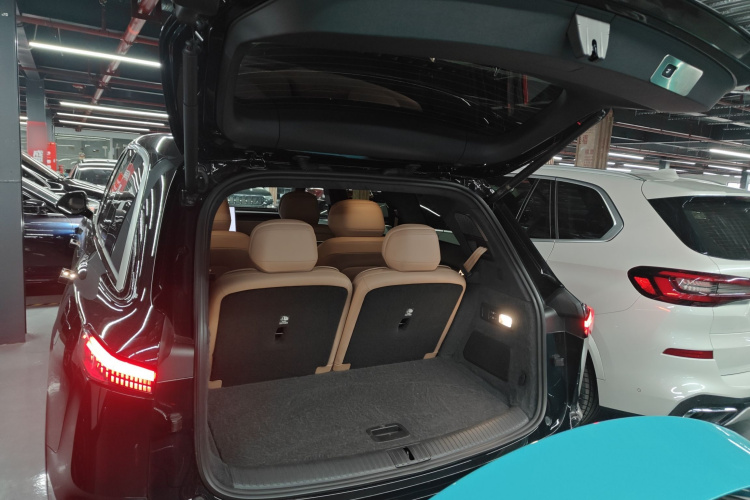 乐道L90 2025款 Pro 六座版机舱底盘23