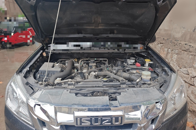 五十铃 瑞迈 2018款 2.8T经典版两驱豪华款加长货厢JE493ZLQ5F局部细节24