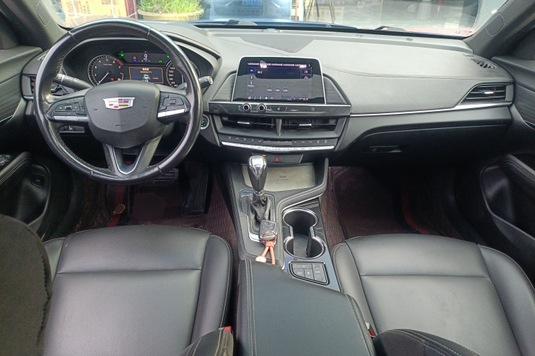 凯迪拉克CT4 2020款 28T 时尚型中控内饰12