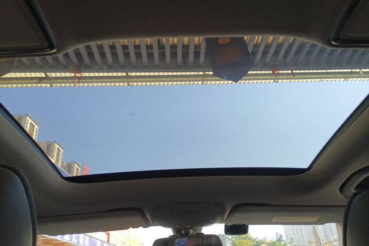 奔驰C级 2017款 改款 C 200 L 运动版局部细节22