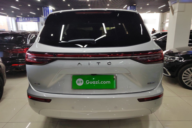 鸿蒙智行 问界M7 2024款 1.5T 后驱Plus版 5座车身外观6