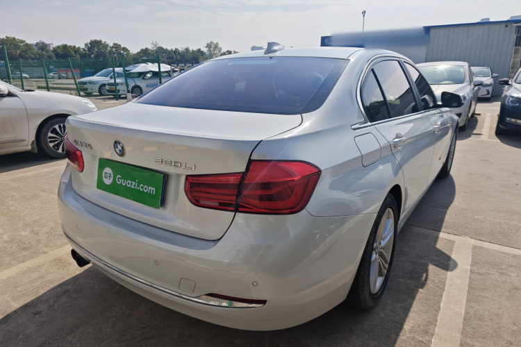 宝马3系 2017款 320Li 时尚型车身外观6004