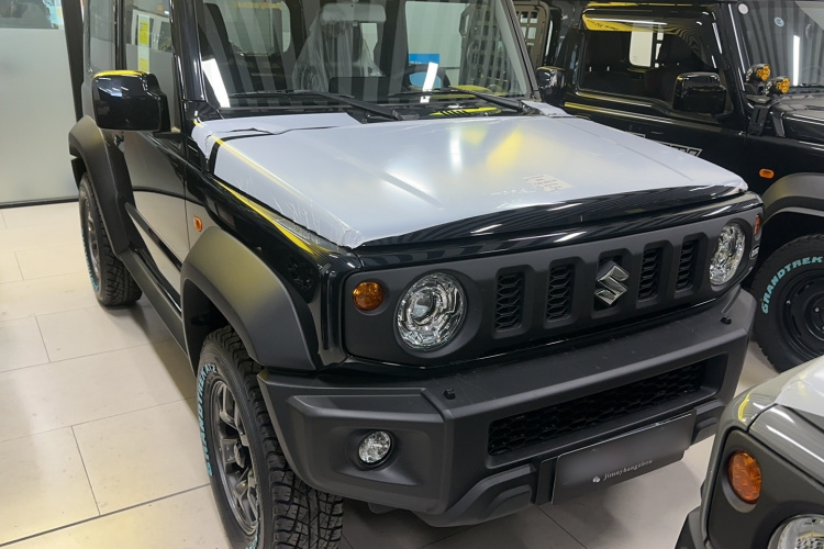铃木 吉姆尼 jimny 手动挡车身外观6001