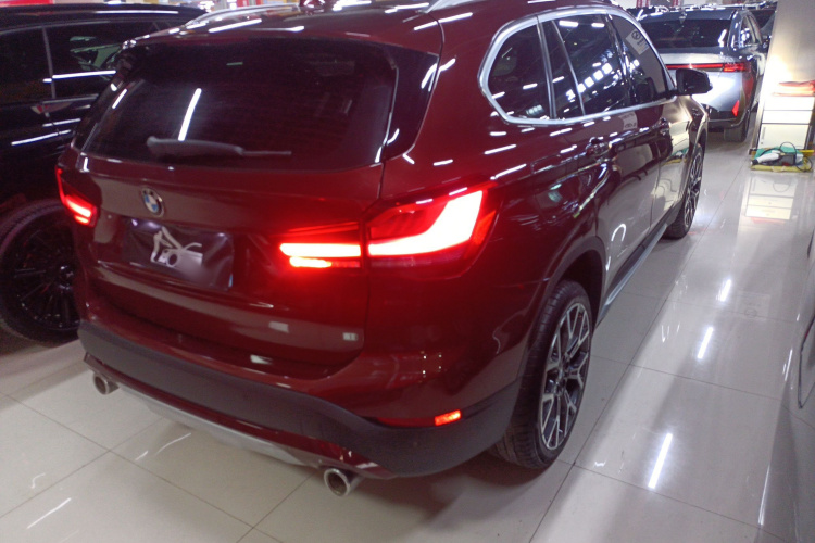 宝马X1 2020款 xDrive25Li 尊享型车身外观6005