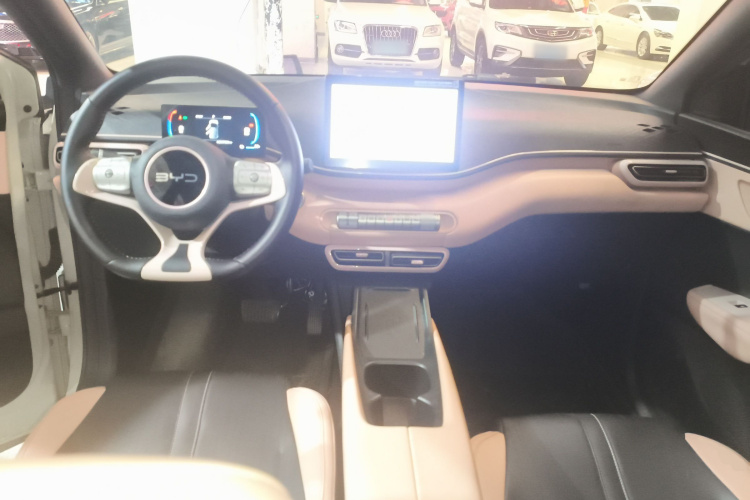 比亚迪 海鸥 2024款 荣耀版 305km 自由版中控内饰12