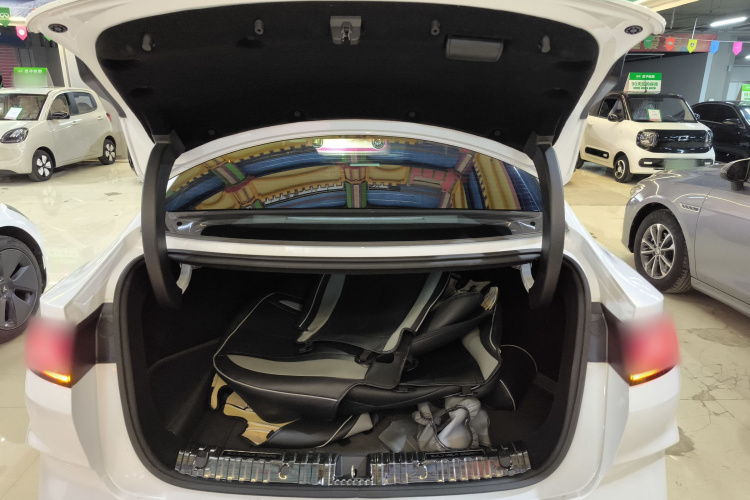 比亚迪 秦L 2024款 DM-i 80KM领先型机舱底盘23