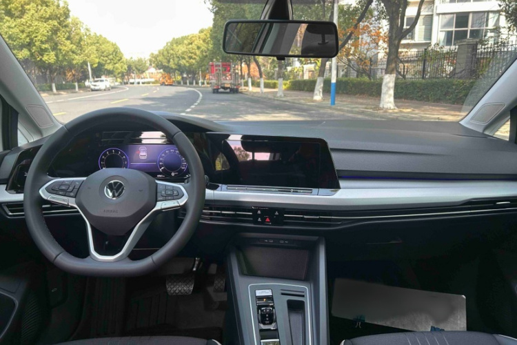 大众 高尔夫 2024款 280TSI DSG Pro 50年传奇版中控内饰7004