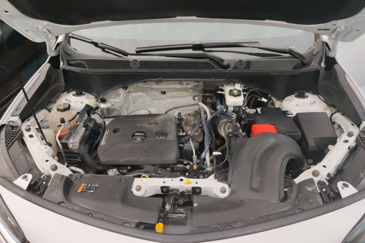 别克 昂科拉GX 2022款 332T CVT两驱豪华型机舱底盘24