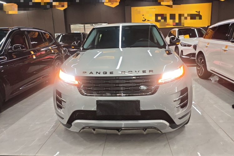 路虎 2024款 揽胜极光L SE 驭光尊耀版车身外观2