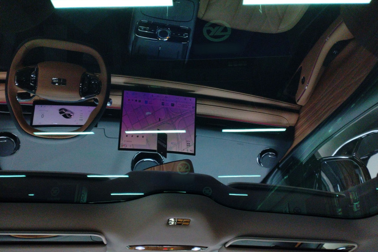 吉利银河 银河星耀8 2025款 130km EM-i 尊贵版局部细节22