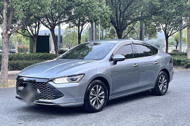 比亚迪 秦PLUS 2023款 冠军版 DM-i 55KM领先型