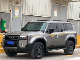 丰田 普拉多 2024款 2.4T 悍野WX版 6座