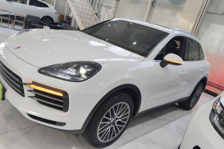 保时捷 2018款 Cayenne 3.0T车身外观4