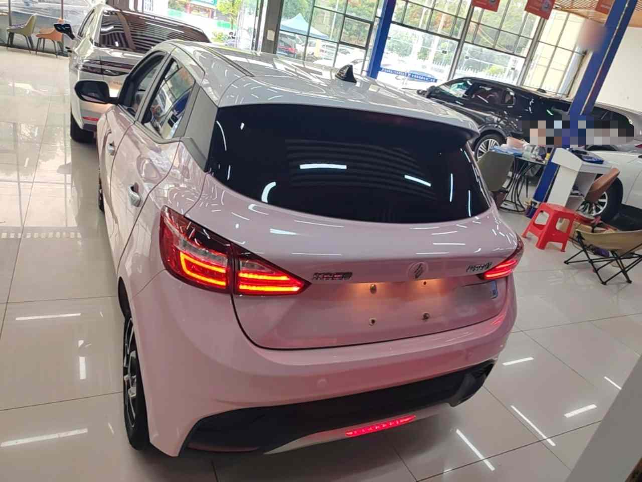 江铃集团新能源 易至EV3 2023款 青春版 251KM 标准型(4)