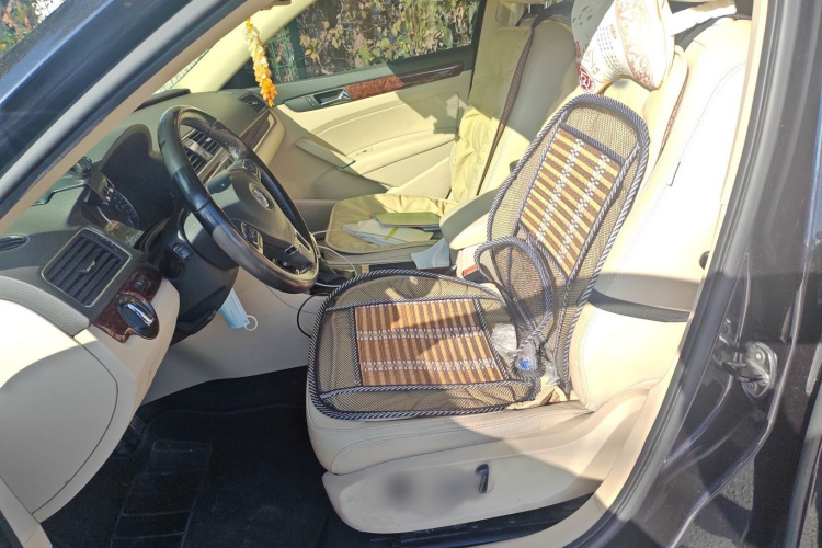 大众 帕萨特 2013款 1.8TSI DSG御尊版局部细节19