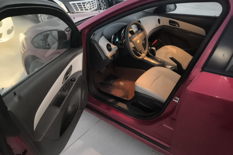 雪佛兰 科鲁兹 2015款 1.5L 经典 SE AT中控内饰20