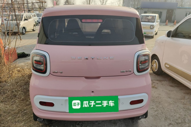 奔腾小马 2025款 222km 闪电马车身外观6004