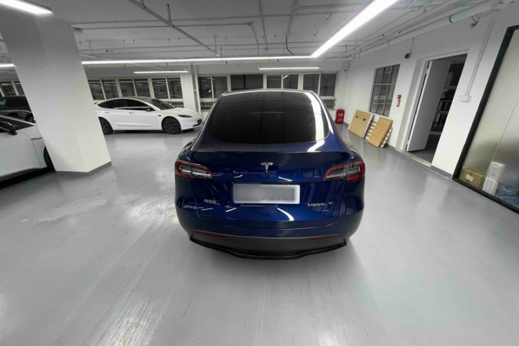 特斯拉 Model Y 2021款 标准续航后驱版车身外观6009