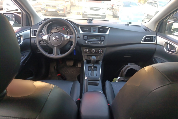 日产 轩逸 2021款 经典 1.6XE CVT舒适版中控内饰12