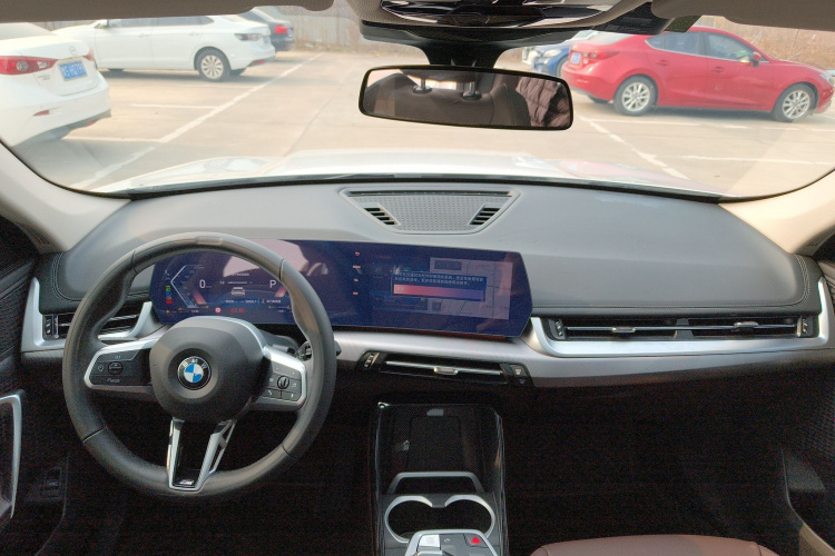 宝马X1 2023款 sDrive25Li M运动套装中控内饰12