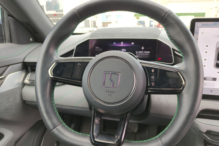 极氪001 2023款 YOU版 100kWh中控内饰13