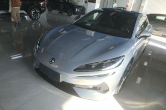 腾势Z9GT 2024款 1100四驱Ultra版