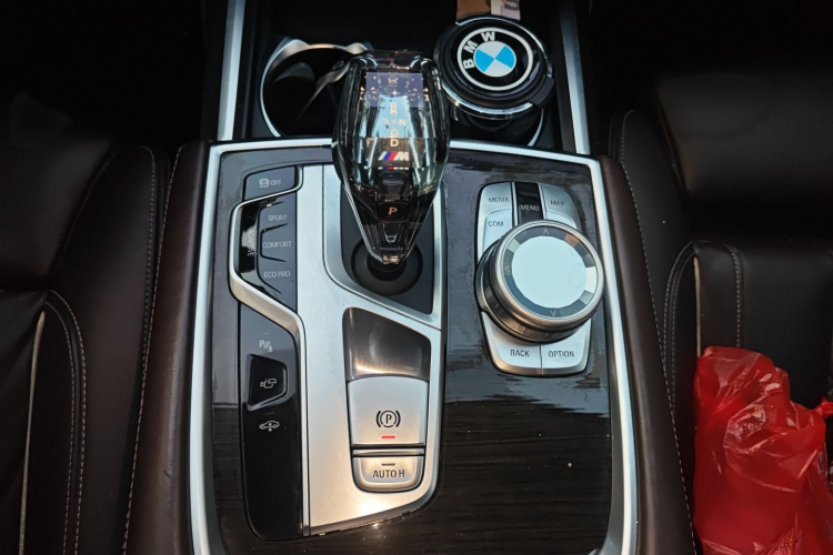 宝马7系 2019款 730Li 豪华套装局部细节18