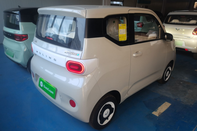 五菱汽车 宏光MINIEV 2024款 第三代 215km 青春版车身外观6005