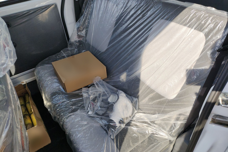 五菱汽车 五菱之光新能源 2025款 305km 进取型中控内饰7004