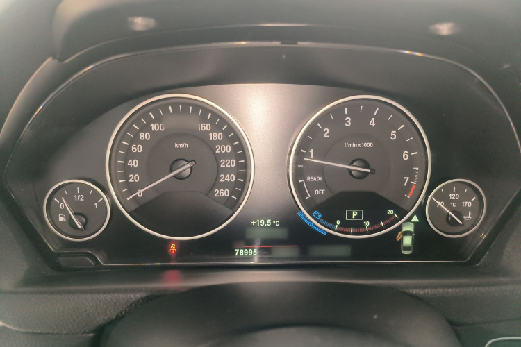 宝马3系 2019款 320Li 时尚型局部细节14