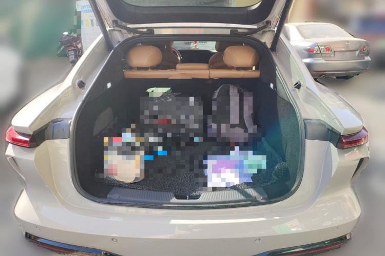 飞凡汽车 飞凡F7 2023款 进阶版中控内饰23