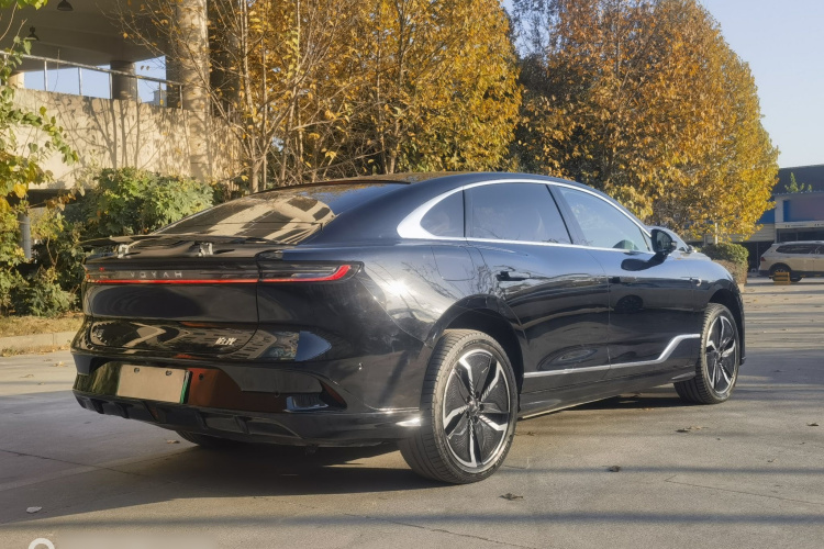 岚图汽车 岚图追光 2023款 四驱旗舰版车身外观6003