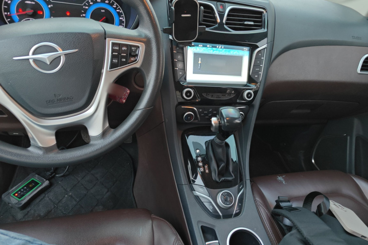 海马 福美来MPV 2017款 七座版 1.5T 自动适·享型中控内饰7002