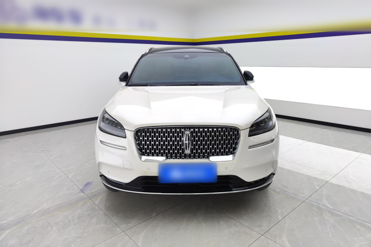 林肯 冒险家 2022款 2.0T 两驱尊雅版车身外观2