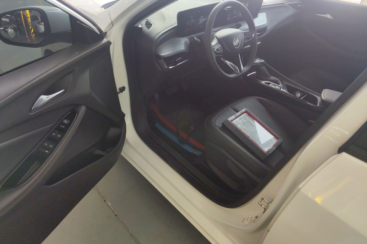 别克 威朗 2023款 Pro 乐享版中控内饰20