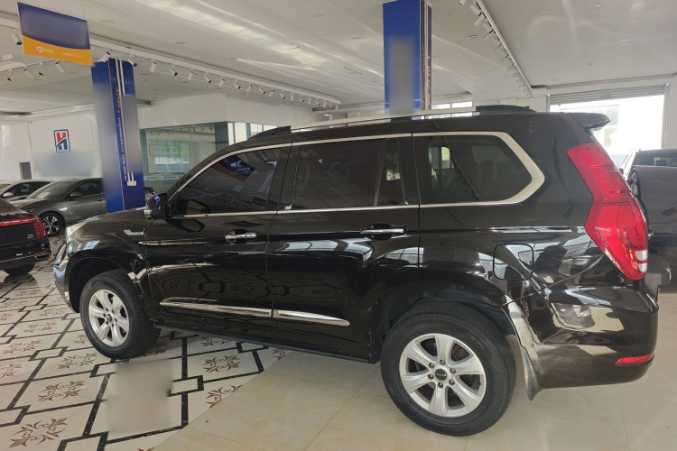 哈弗H9 2020款 2.0T 汽油四驱尊享型 5座车身外观4