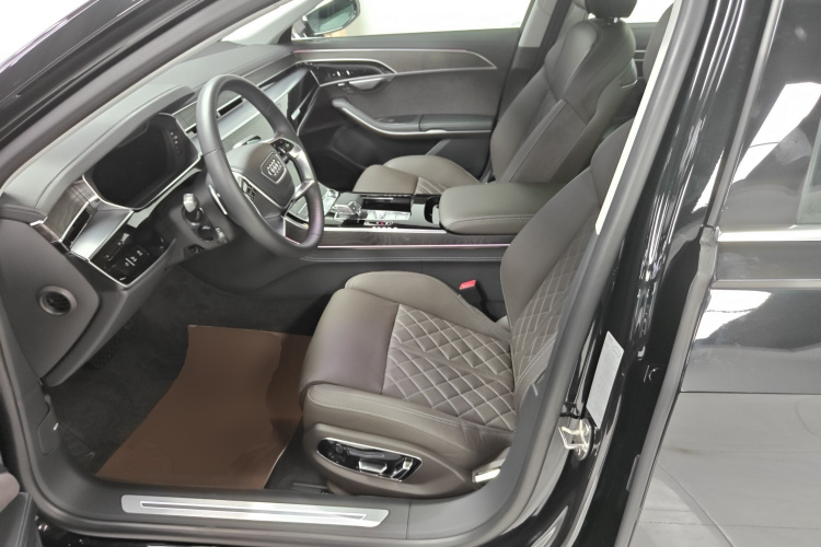 奥迪A8 2024款 A8L 50 TFSI quattro 臻选型局部细节19