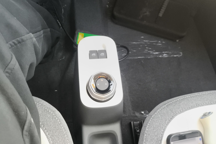 吉利银河 2025款 210km 熊猫骑士局部细节18