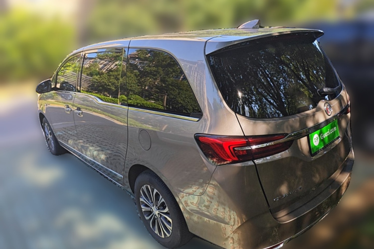 别克GL8 2022款 陆上公务舱 652T 豪华型车身外观6003