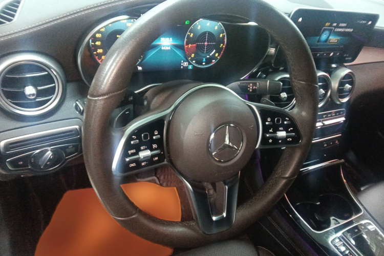 奔驰GLC 2020款 改款 GLC 260 L 4MATIC 豪华型局部细节13