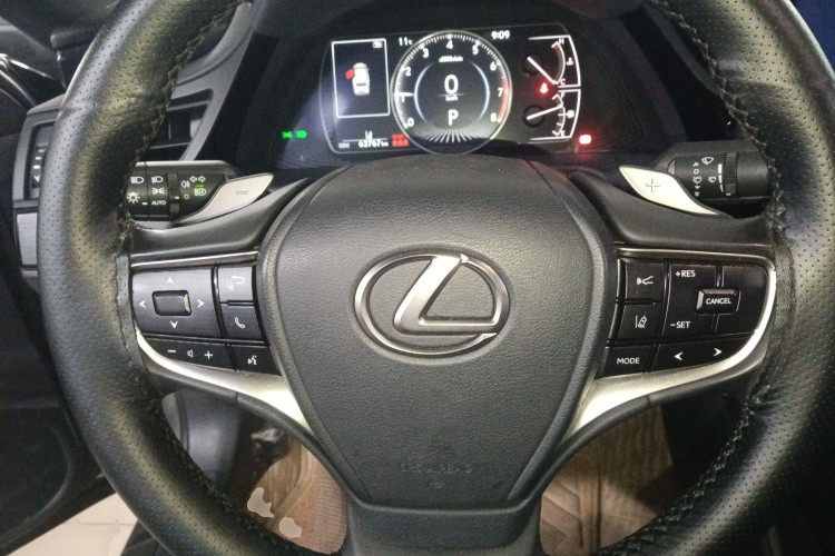 雷克萨斯ES 2022款 260 卓越版局部细节13