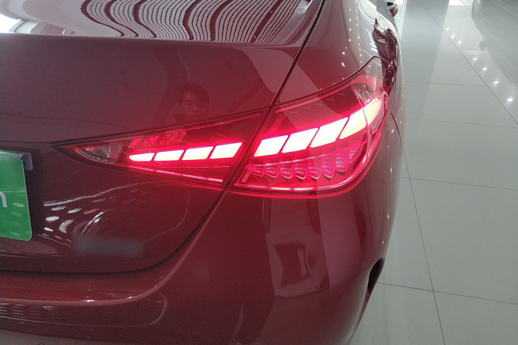 奔驰C级 2023款 改款 C 200 L 运动版车身外观6006