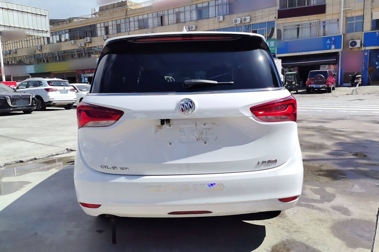 别克GL6 2019款 18T 6座精英型 国V车身外观6004