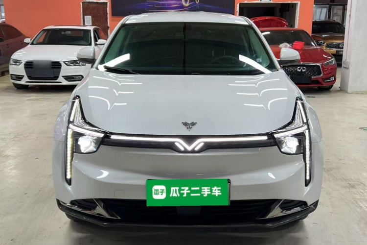 哪吒汽车 2023款 哪吒U-Ⅱ 挑战版 500 U秀 磷酸铁锂车身外观6001