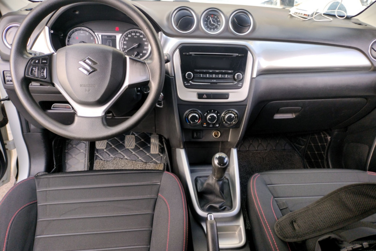 铃木 维特拉 2016款 1.6L 手动两驱进取型中控内饰7002