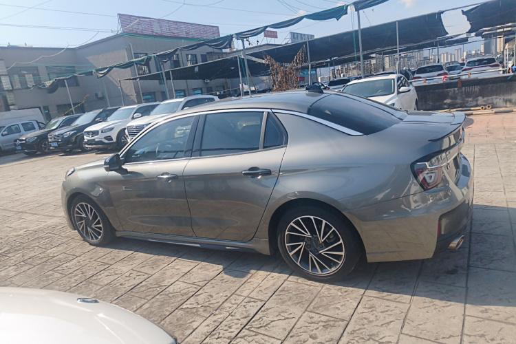 领克03 2022款 2.0TD DCT劲Plus车身外观4