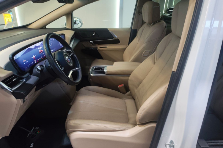 别克 世纪 2023款 2.0T 七座臻享款中控内饰19