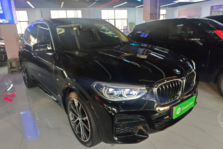 宝马X3 2021款 改款 xDrive30i 领先型 M运动套装车身外观3